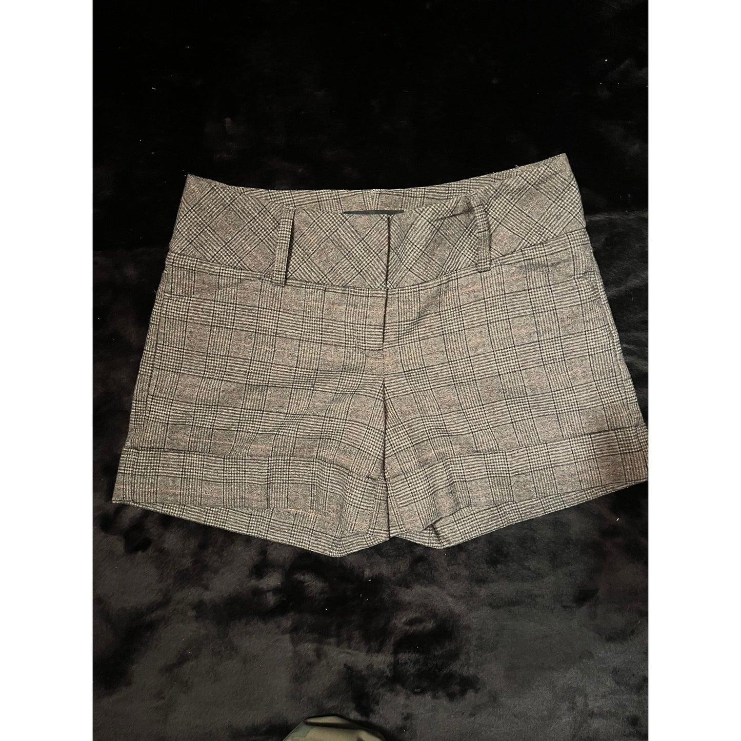 B3 Express Slack Shorts Size 2