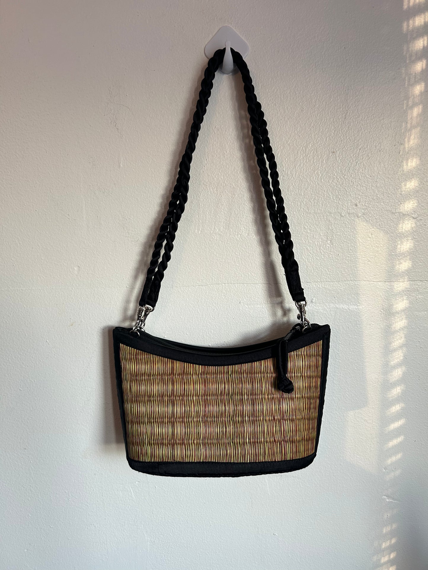 Bucket Frame Black & Tan Textured Purse