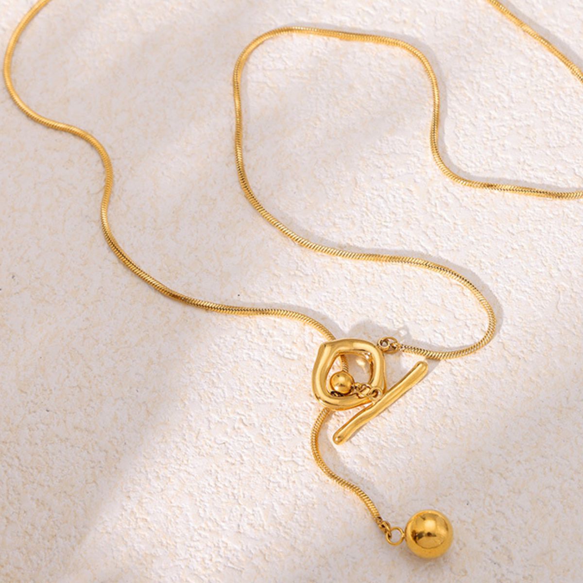 Classy & Rich Gold Drop Necklace